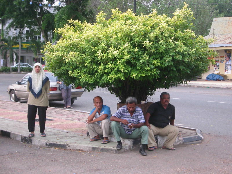 Taxi drivers (Jerantut, Malaysia).JPG