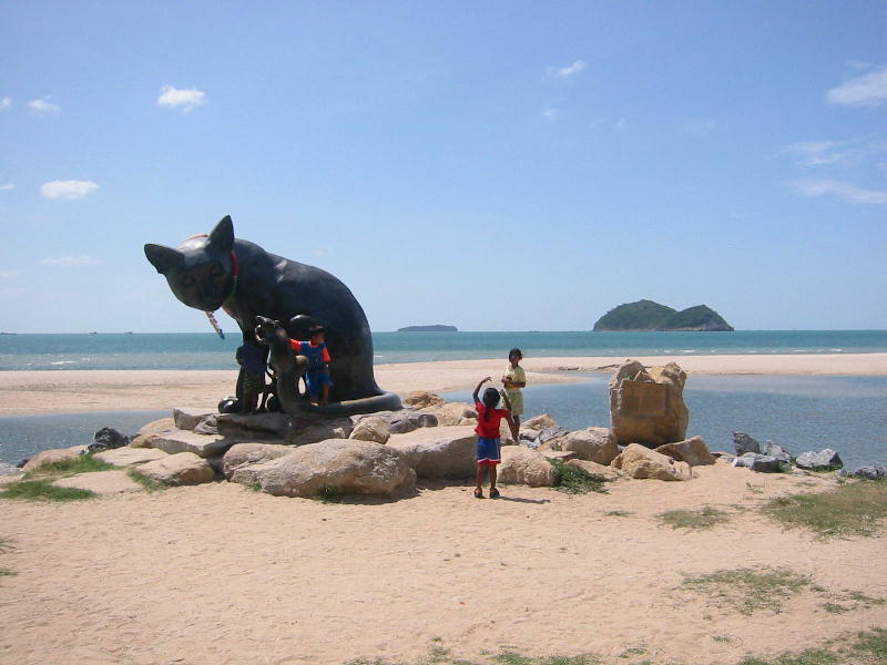 Mouse & Cat islands (Songhla).JPG