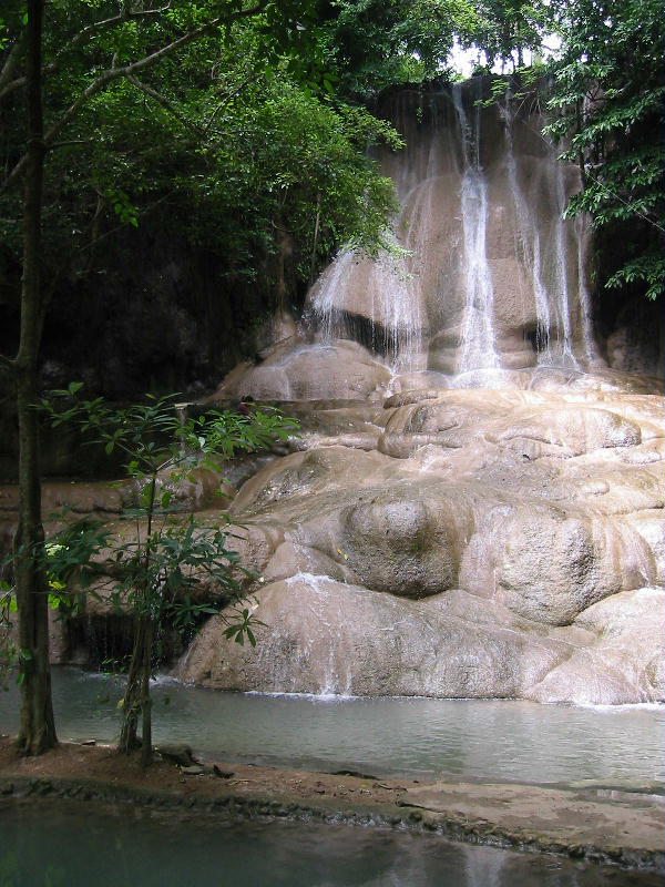 Waterfall (Kanchanaburi).JPG