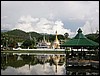 Wat on lake shore (Mae Hong Son).JPG